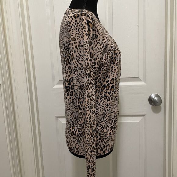 Time and Tru Leopard Print Button Up Knit Cardigan Sweater Women's Small 4 - 6 - Picture 3 of 7